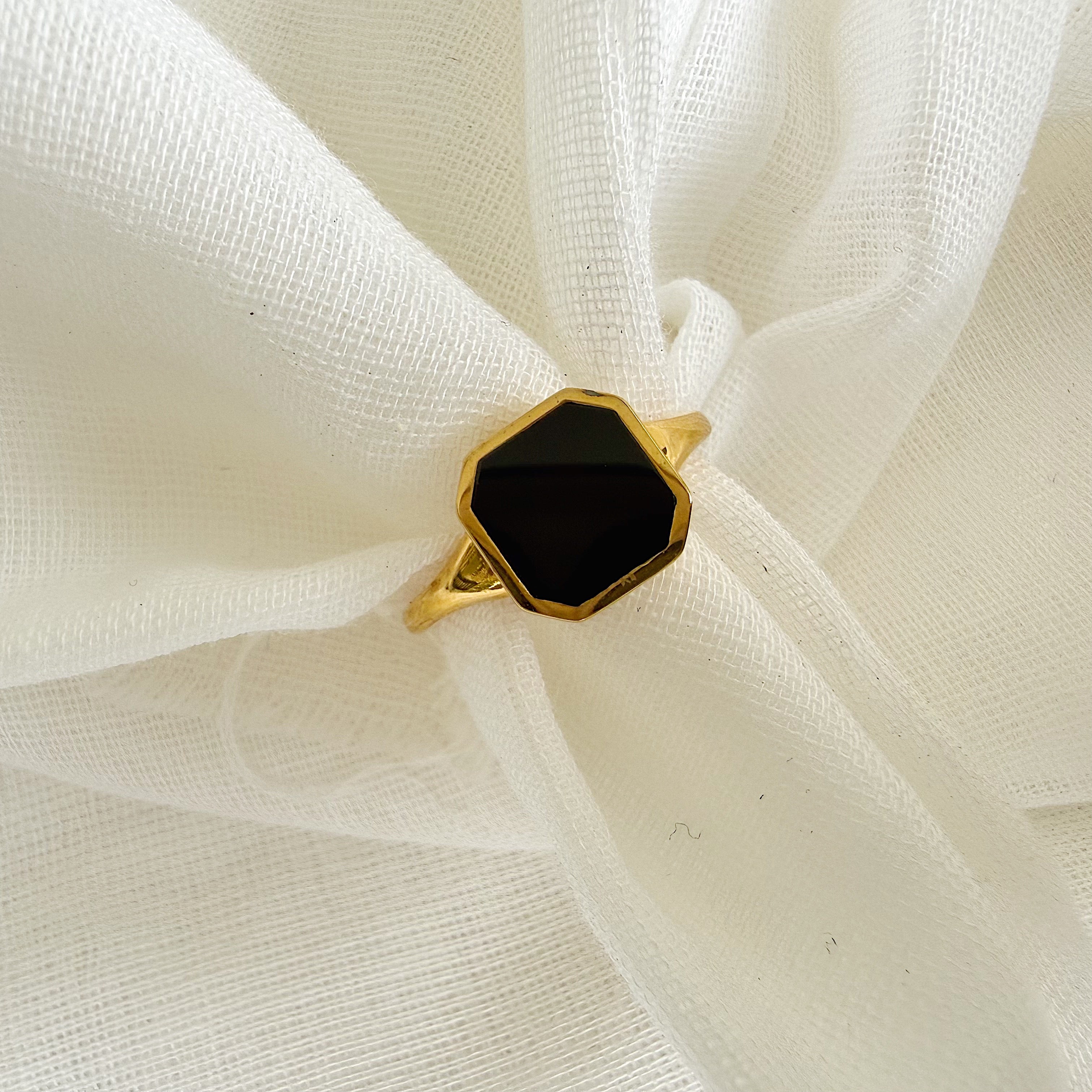Eos Gold Ring