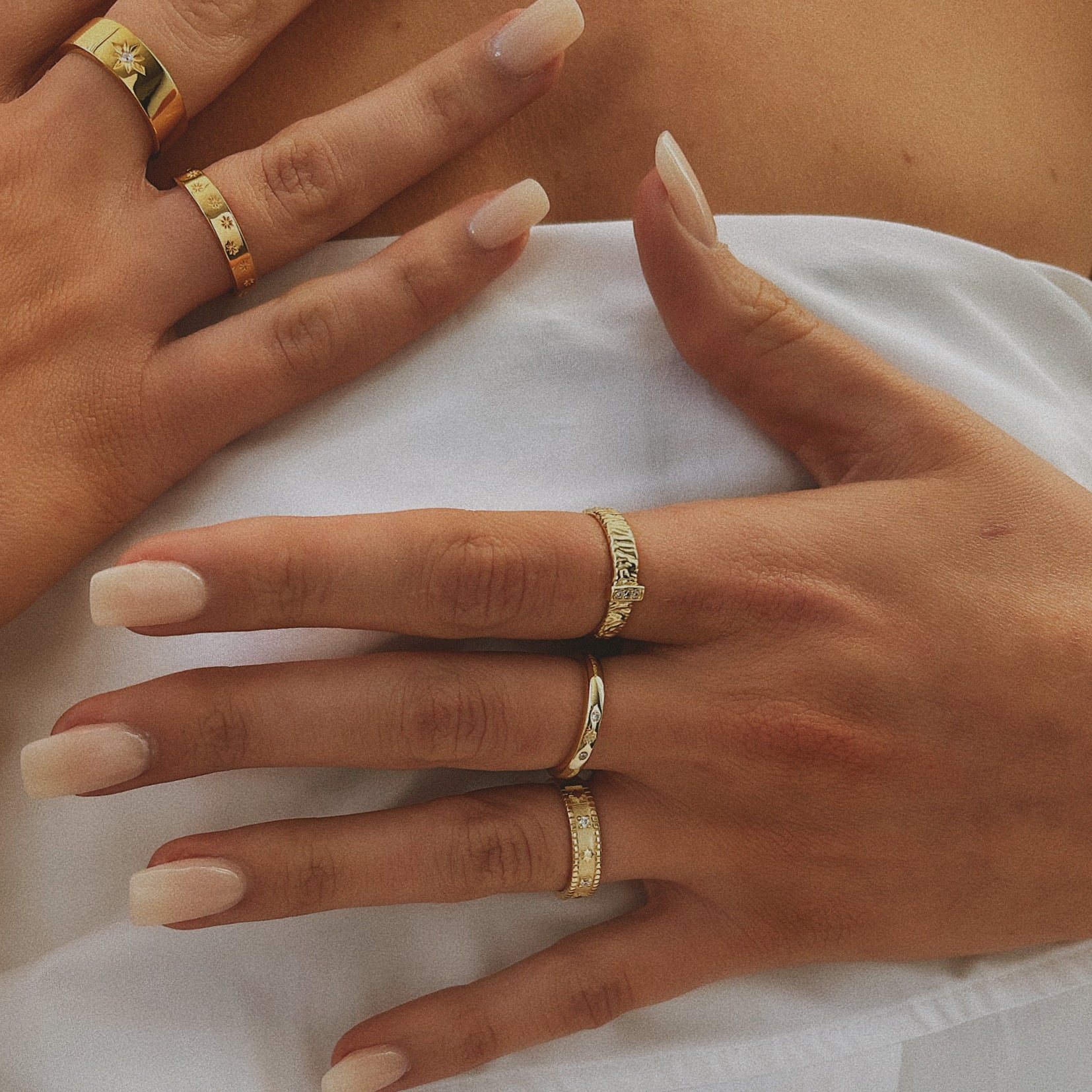 Ari Gold Ring