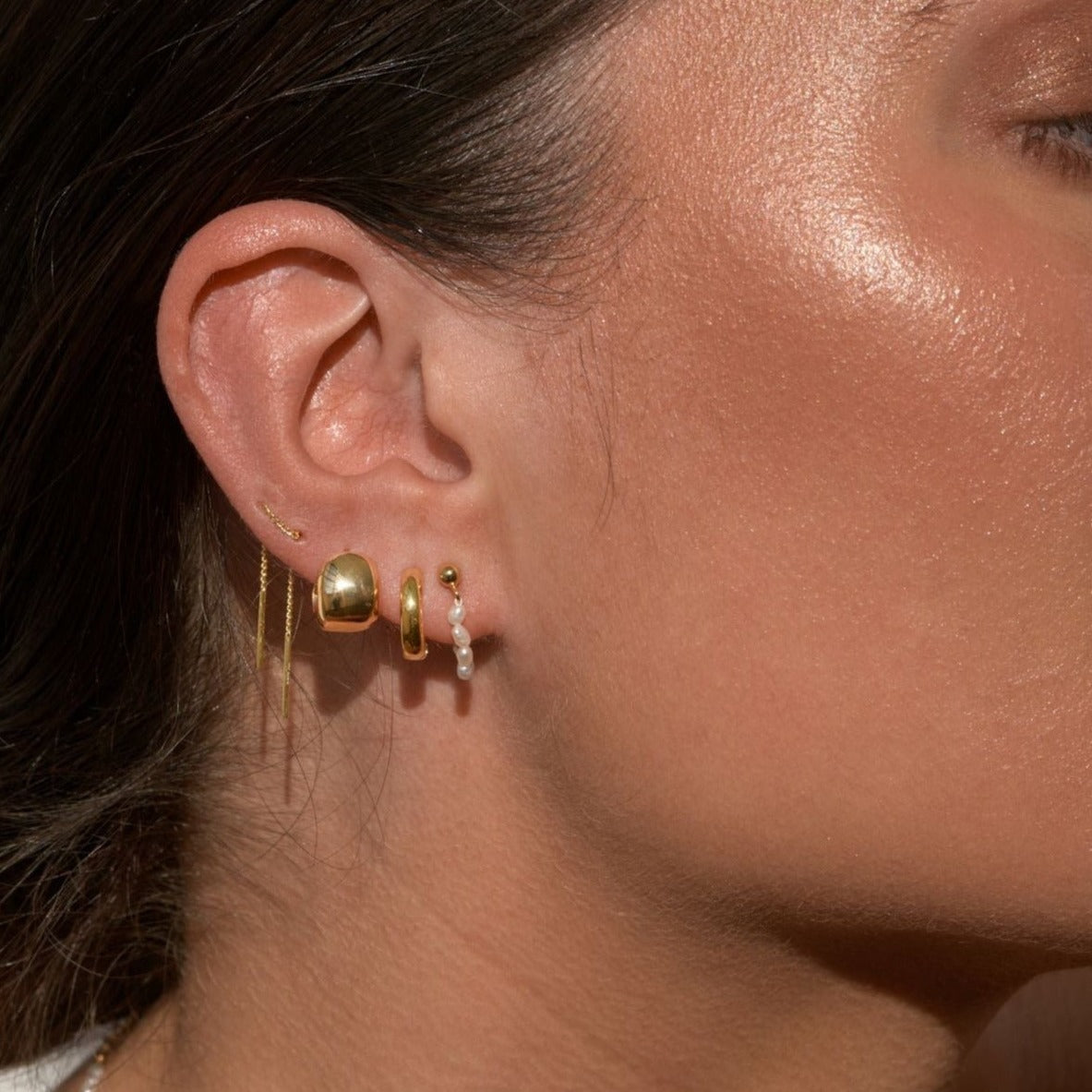 Yves Pearl Earrings