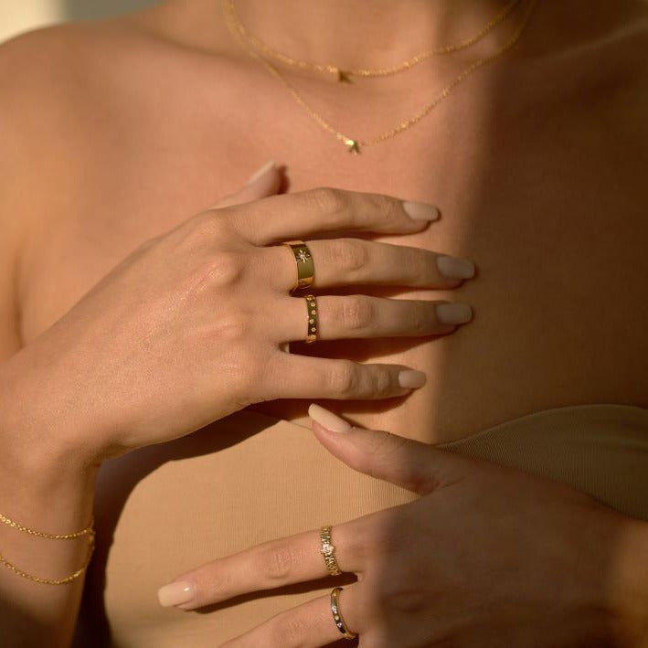 Ari Gold Ring