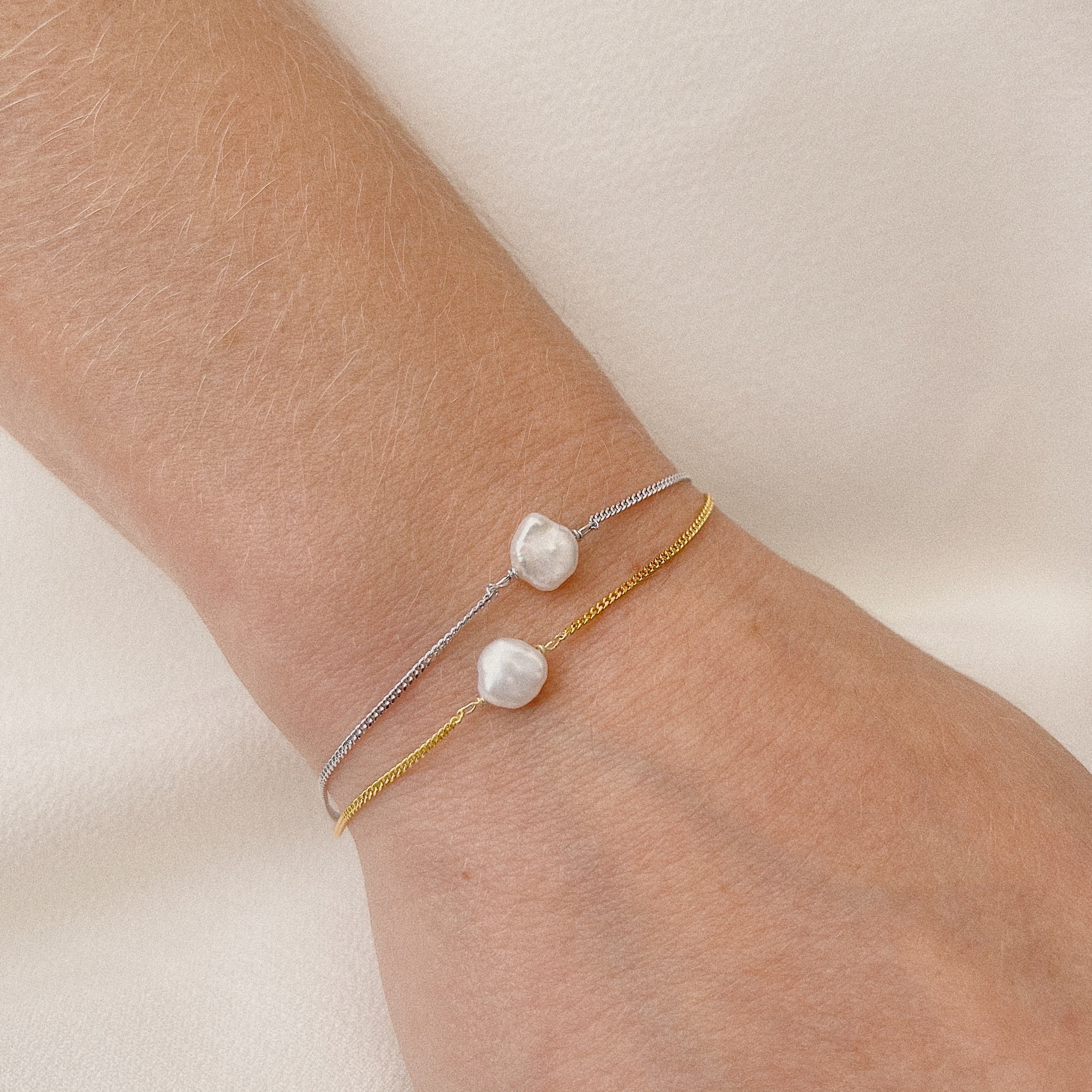 Keshi Pearl Silver Bracelet